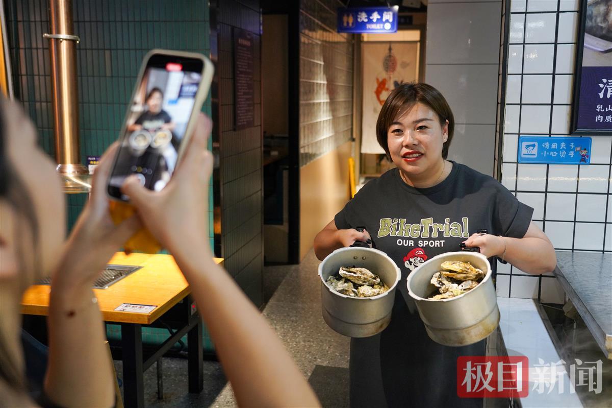 怎么做到的？武漢一探店博主周末兼職月入萬元